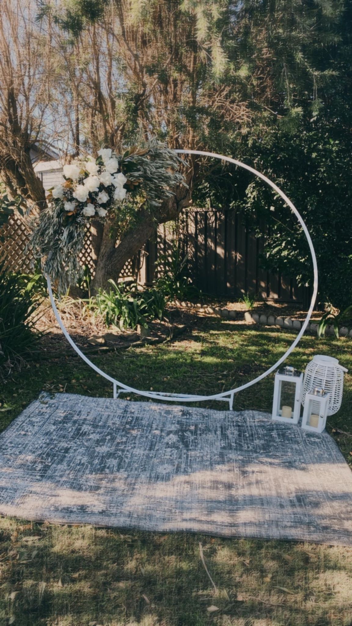 Circle Stand